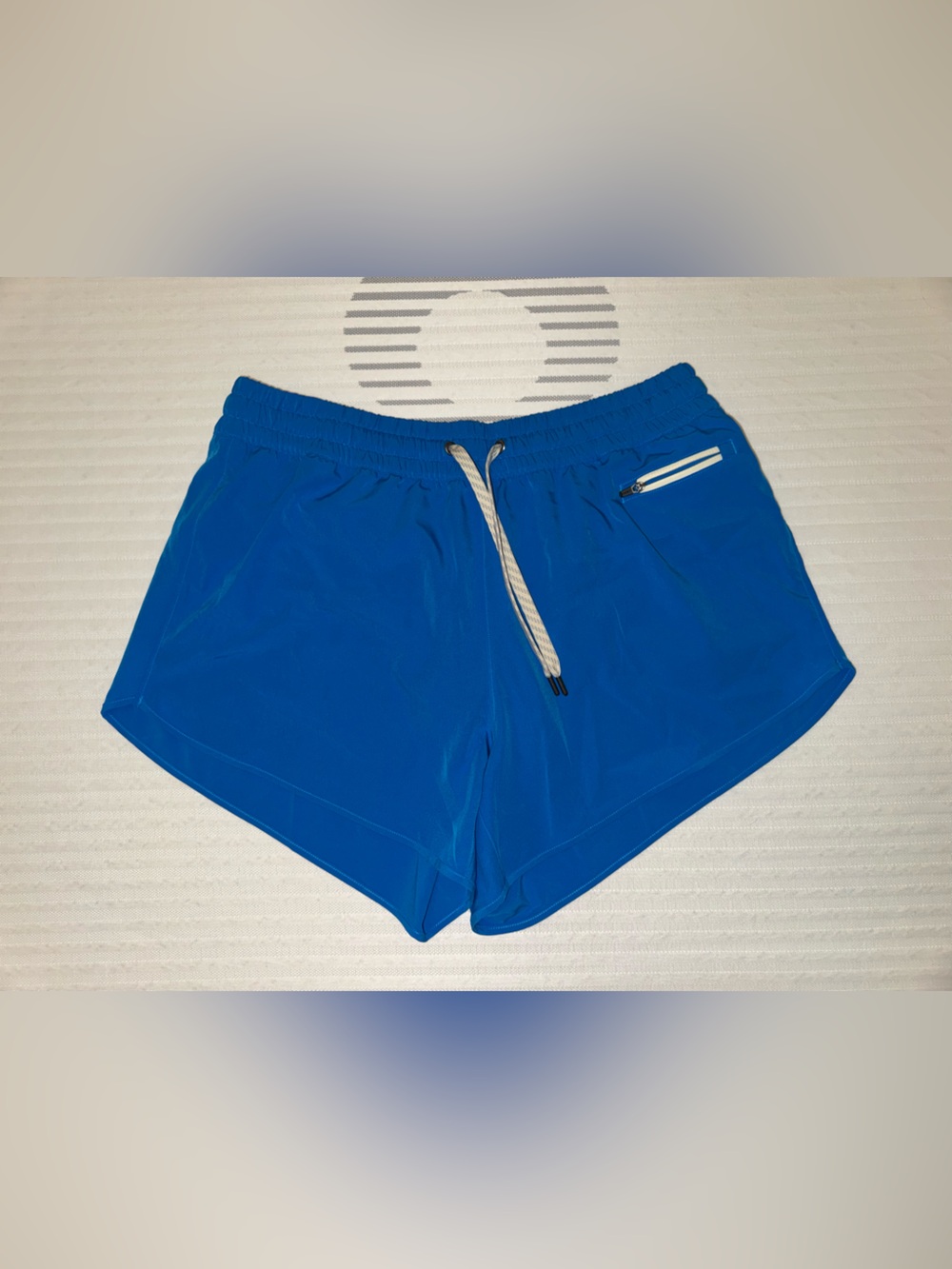 Vuori Cobalt Blue Clementine Short